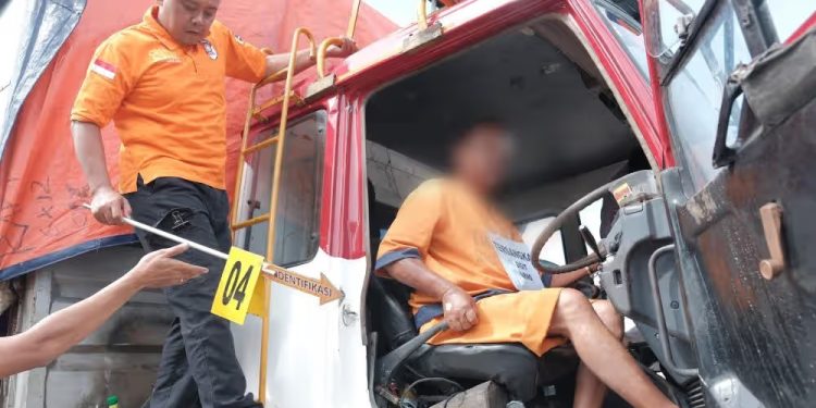 Laka Lantas Maut di Tol Pandaan – Malang Jawa Timur, Polisi Segera Periksa Perusahaan Logistik