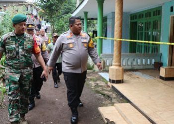 Kapolres Pasuruan Gelar Baksos Kepada Ratusan Warga Korban Tanah Gerak