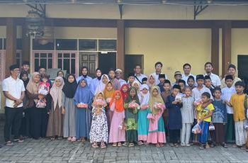 Satintelkam Polres Lamongan Berbagi Takjil di Panti Asuhan AR-Rasyid