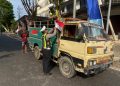 Meriahkan HUT ke-81 RI, Satlantas Polres Pacitan Bagikan Bendera Merah Putih untuk Pengendara